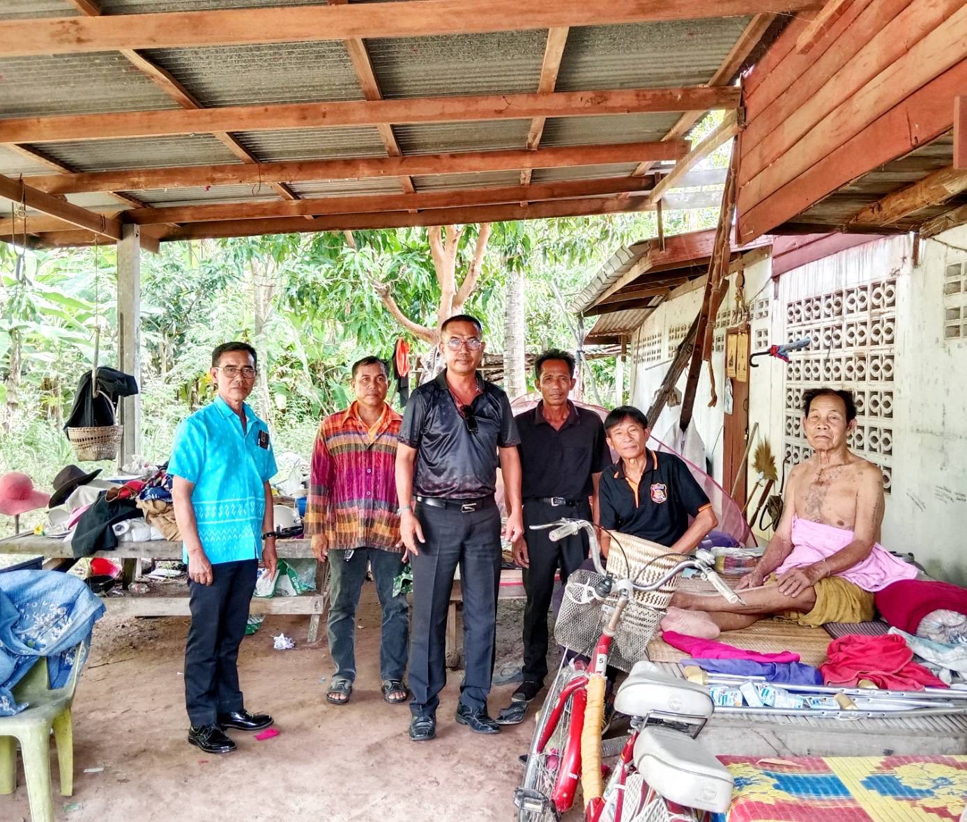 🎯🎯พช.เชียงยืน จังหวัดมหาสารคาม ลงพื้นที่สำรวจข้อมูลผู้สูงอายุที่ยากไร้ ถูกทอดทิ้ง และติดตามผู้ผ่านการบำบัดยาเสพติด พื้นที่ตำบลนาทอง